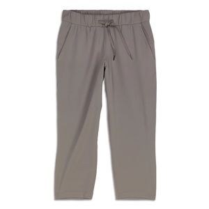 Lululemon On the Fly 7/8 Crop Pant